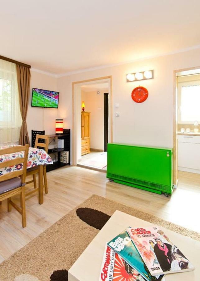Cherry Tree Art House Belgrade Extérieur photo