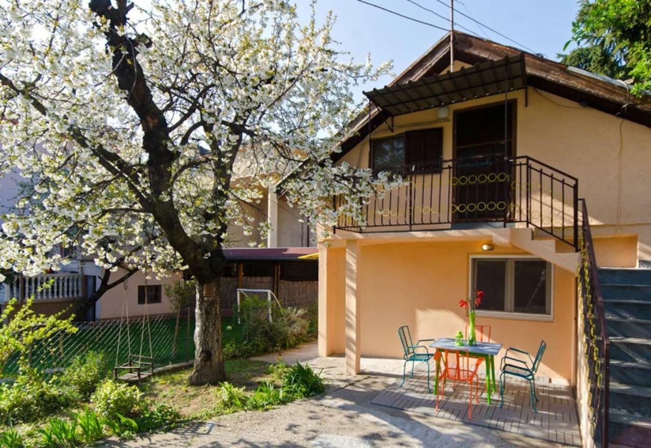Cherry Tree Art House Belgrade Extérieur photo